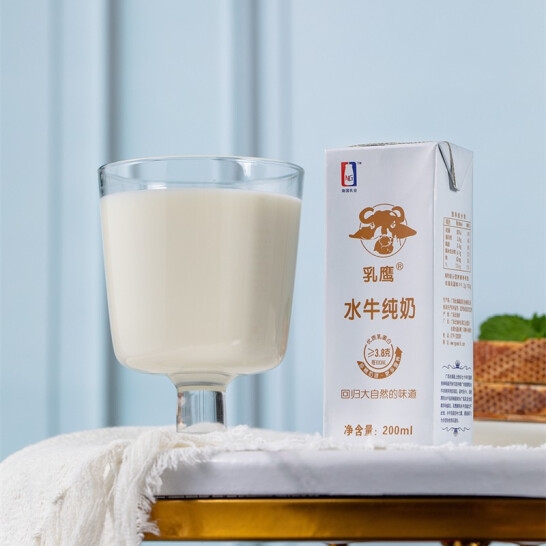 乳鹰 200ML乳鹰水牛纯奶*1...